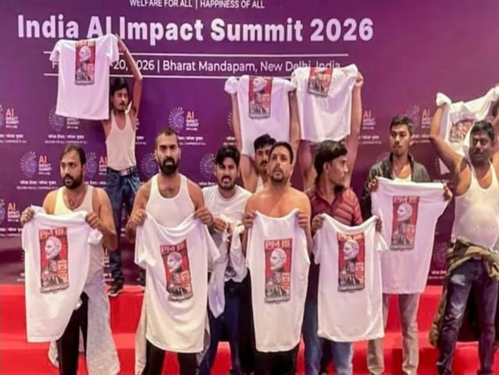 हिमाचल प्रदेश की पुलिस ने दिल्ली पुलिस के जवानों को हिरासत में लिया